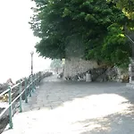 빌라 Raisa